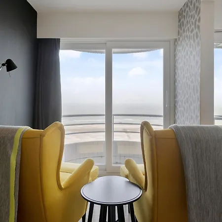 New Palace In Apartment