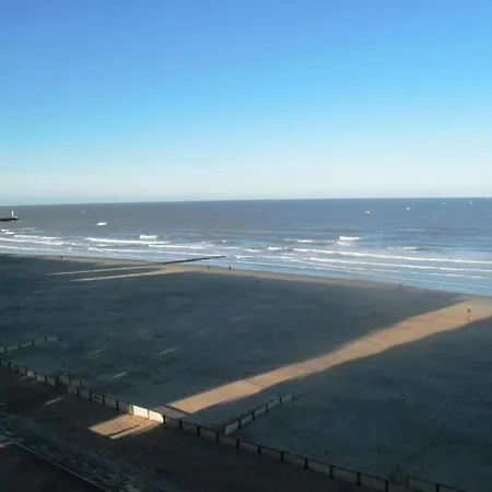 アパート In With Sea Views ブランケンベルヘ