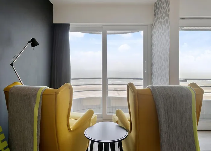 In With Sea Views Lägenhet