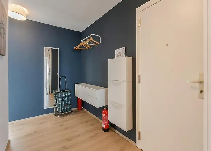 In With Sea Views Lägenhet